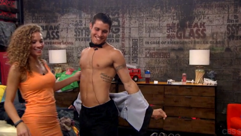 BB16_Ep10_AmberApprovesofCody