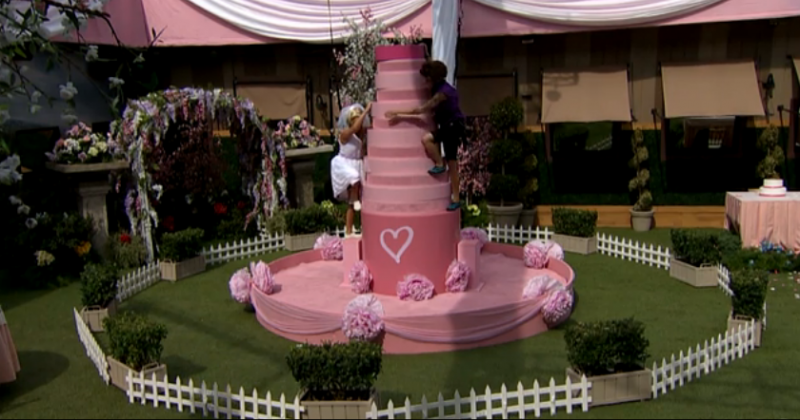 BB16_Ep15_BotB_ClimbingtheCake