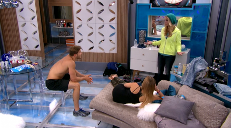 BB17_Ep17_VanessaTellsClelliWhatsUp
