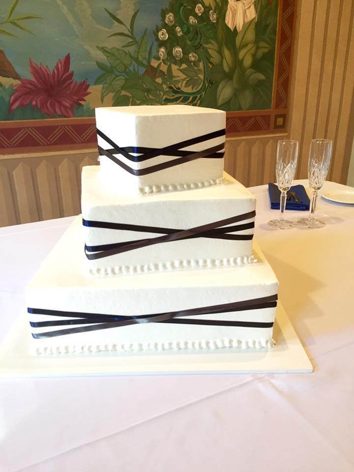 Our delicious and beautiful wedding cake